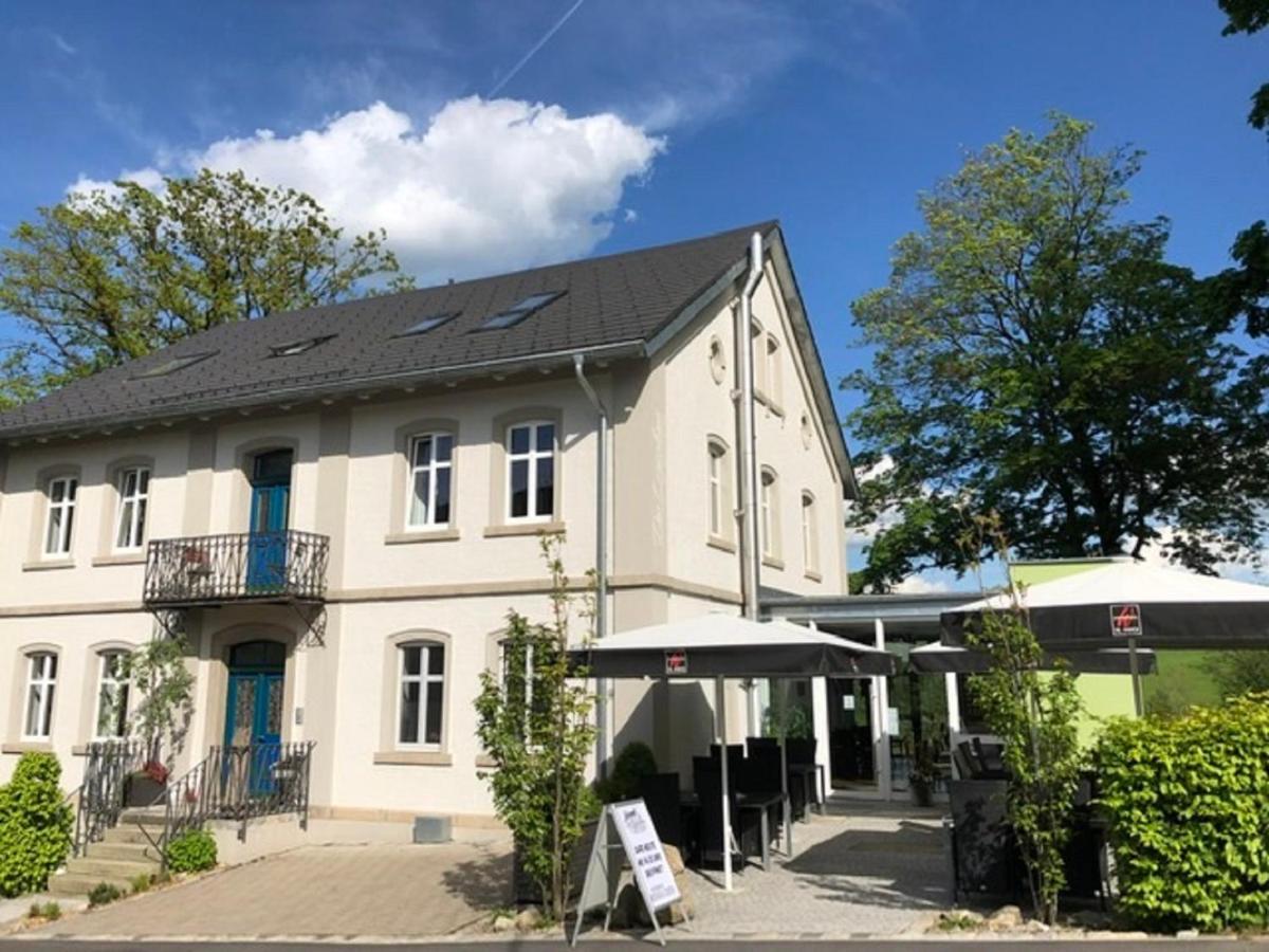 Das Logierhaus Bad Alexandersbad Exterior foto